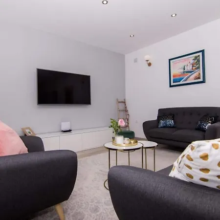 Apartment Tom *